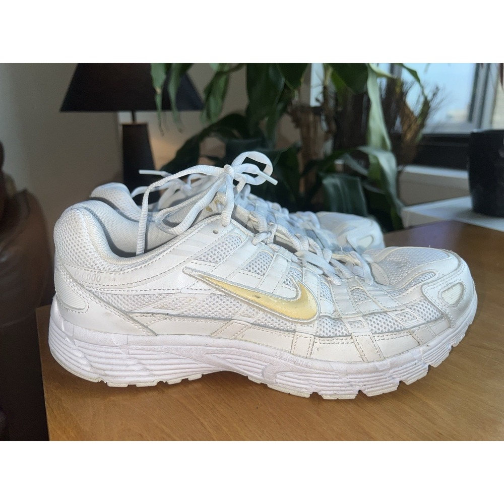 Nike P-6000 SE Summit White Size 11.5 Women's